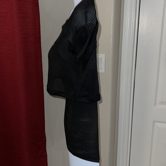 Guess Performance Tee - Picture 4 of 7